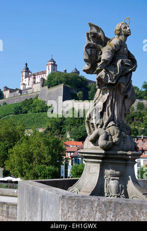 Voir jusqu'à château de Marienberg, wuerzburg city, Bavaria, Germany, Europe Banque D'Images