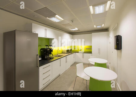 L'intérieur de bureau moderne avec cuisine Banque D'Images