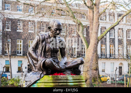 Mahatma Gandhi statue Tavistock Square - Londres Banque D'Images