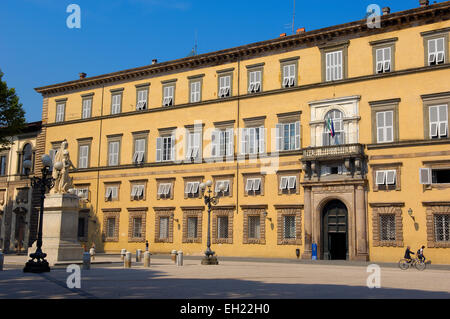 Lucca, Palazzo Ducale, Napoleone Square, Piazza Napoleone, Toscane, Italie, Europe Banque D'Images