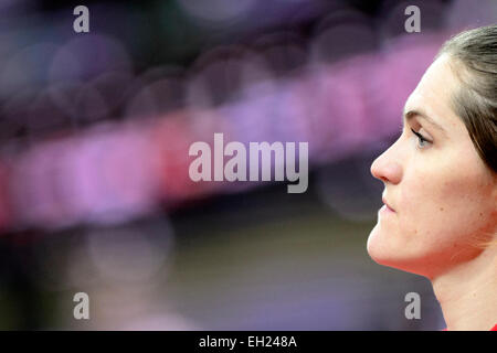 Prague, République tchèque. 5Th Mar, 2015. Yuliya Leanedsiuk du Bélarus est en concurrence pour se qualifier dans la women's Tour de France au cours de l'Europe d'athlétisme en salle de Prague, en République tchèque, le jeudi 5 mars, 2015. © Michal Kamaryt/CTK Photo/Alamy Live News Banque D'Images