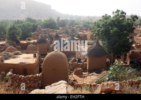 Logement typique d'un village africain au Mali Banque D'Images