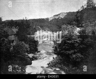 Une des premières photographies d'Autotype de La Route de la Grande Chartreuse, le bourgh de Saint-Laurrent-du-Pont, France Banque D'Images