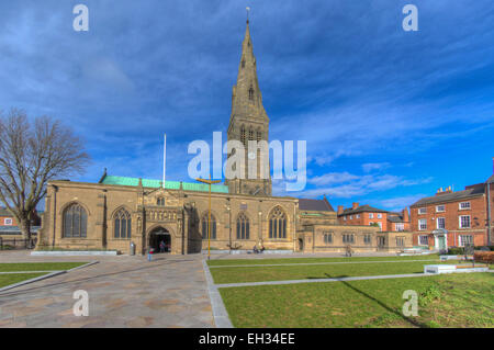 Image HDR de l'église cathédrale de St Martin ou Cathédrale de Leicester Banque D'Images