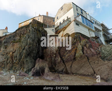 Kingsand et tempête Cawsand Cornwall UK tour horloge endommagé Banque D'Images