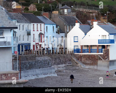 Kingsand et tempête Cawsand Cornwall UK tour horloge endommagé Banque D'Images