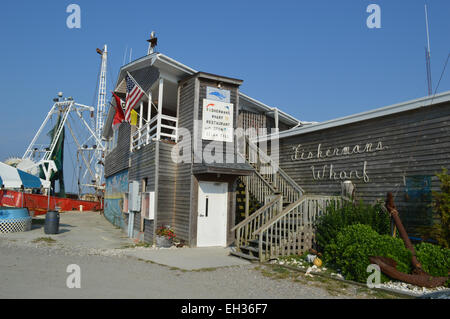 Le Fisherman's Wharf, situé dans Wanchese, Caroline du Nord. Banque D'Images