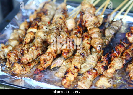 Close up de Satays cuit prêt à manger Banque D'Images