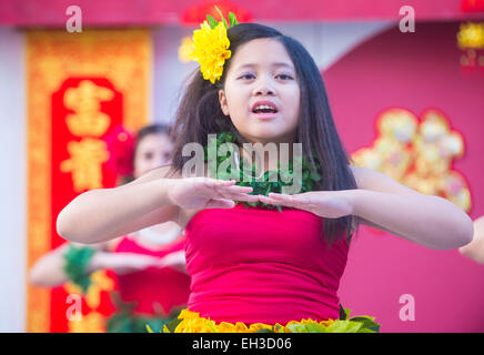 Les spectacles de danse folklorique Tahitienne au Nouvel An chinois qui a eu lieu à Las Vegas Banque D'Images
