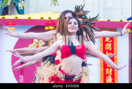 Les spectacles de danse folklorique Tahitienne au Nouvel An chinois qui a eu lieu à Las Vegas Banque D'Images