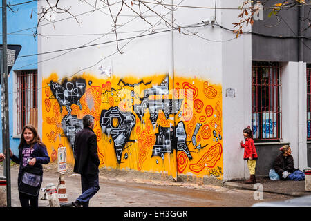 L'Albanie, Tirana, quartier Blloku, au milieu de la ville, une zone populaire pour de nombreux cafés, bars et vie nocturne animée ci-joint une fois de quartier-maître le dictateur Enver Hoxha Banque D'Images