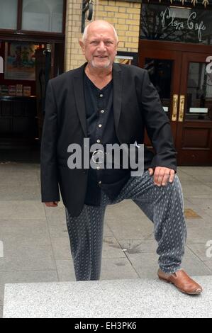Photocall pour Steven Berkoff's l'Actor's Lament qui ouvre à la gaieté le lundi 1er septembre au Gaiety Theatre avec Steven Berkoff, Jay Benedict et Andrée Bernard avec : Steven Berkoff Où : Dublin, Irlande Quand : 01 sept 2014 Banque D'Images