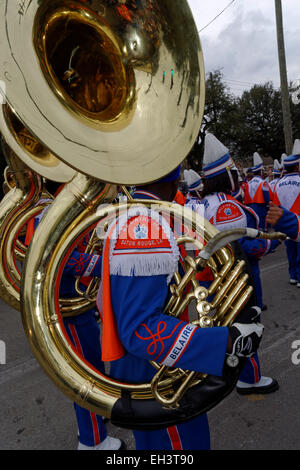 Children's fanfare, défilé, Mardi Gras, Nouvelle Orléans, Louisiane, USA Banque D'Images