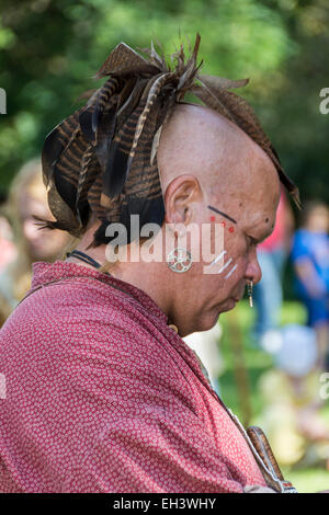 Native American reenactor durant la reconstitution d l 1778 Siège de Fort Boonesborough Kentucky. Banque D'Images