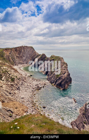 Les couches couches plissées connue comme la déformation de Lulworth Stair Hole sur la côte jurassique, Dorset, England, UK Banque D'Images