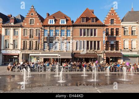 Belgique, Wallonie, Hainaut, Tournai, grand place Banque D'Images
