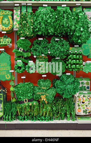 Affichage du jour de la Saint-Patrick, à la Fête des ornements City store à Greenwich Village, Manhattan, New York City Banque D'Images