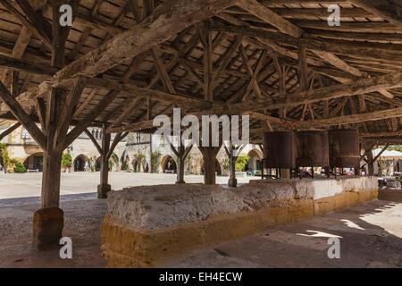 France, Dordogne, Monpazier, étiqueté Les Plus Beaux Villages de France (Les Plus Beaux Villages de France), le marché couvert Banque D'Images