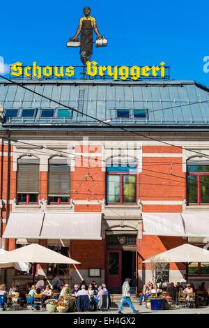 La Norvège, Oslo, Grⁿnerl°kka distric,t Trattoria Popolare restaurant dans l'ancienne brasserie bière de marque Schous Bryggeri Banque D'Images