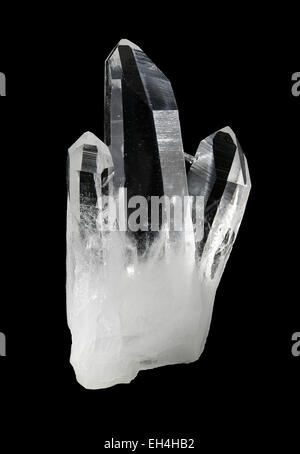Des cristaux de quartz fond noir Banque D'Images