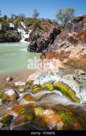 La Namibie, région de Kunene, Kaokoland, cascades de la rivière Kunene en aval d'Epupa Falls Banque D'Images