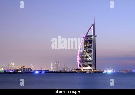 Emirats Arabes Unis, Dubaï, Jumeirah Beach, hôtel de luxe de Burj Al Arab Banque D'Images