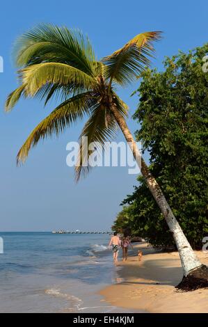 Le Gabon, Province de l'Estuaire, la pointe Denis plage face à Libreville sur l'autre côté de l'estuaire de la Gabon Banque D'Images