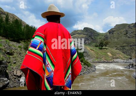 Le Pérou, Cuzco province, Qewaschaka (Keshwa Chaca), les eaux de la rivière Apurimac qui forment l'Amazone Banque D'Images