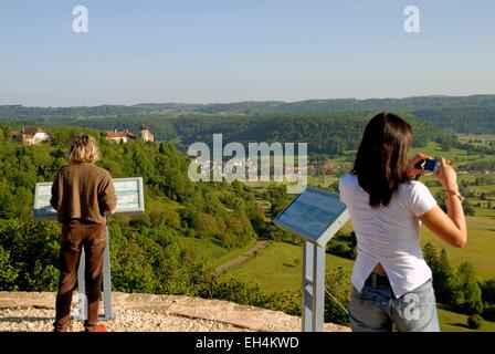 France, Doubs, Belvoir, château, vallée de Sancey du point de vue Banque D'Images