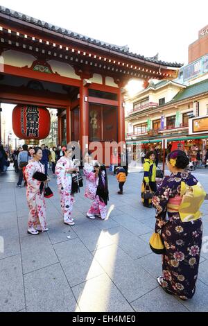 L'île de Honshu, Japon, Tokyo, Asakusa, Taito, district de Senso-ji Temple Bouddhiste, Kaminarimon Banque D'Images