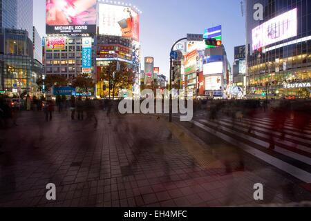 L'île de Honshu, Japon, Tokyo, Shibuya, district Dogenzaka Banque D'Images