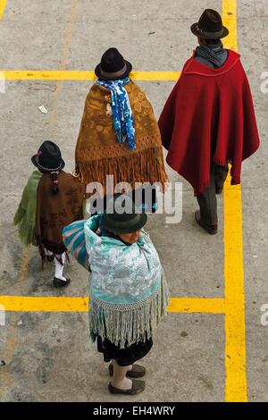 L'Équateur, Cotopaxi, Zumbahua, jour du village de Zumbahua, marché villageois sur le marché Banque D'Images