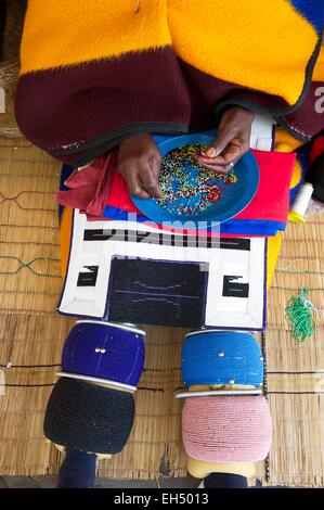 L'Afrique du Sud, Mpumalanga, femme Ndebele Banque D'Images