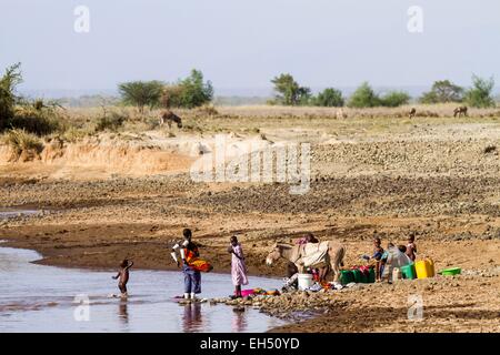 Au Kenya, le lac Magadi, à un peuple masai waterpoint Banque D'Images