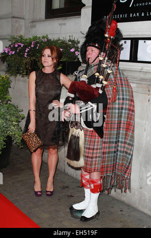 Scottish Fashion Awards 2014 tenue à 8 Northumberland Avenue - l'extérieur des arrivées En vedette : Guest Où : London, Royaume-Uni Quand : 01 mai 2014 Banque D'Images