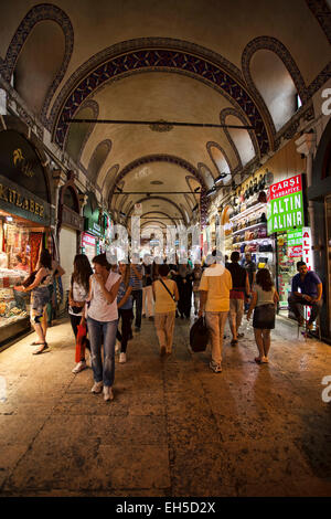 Istanbul, Turquie Le Grand Bazar du marché intérieur Banque D'Images