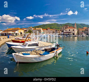 Colorful Stari Grad sur l'île de Hvar vue front carré, la composition, la Dalmatie, Croatie Banque D'Images