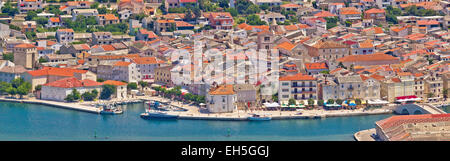 Ville de Pag vue panoramique vue front de mer, la Dalmatie, Croatie Banque D'Images