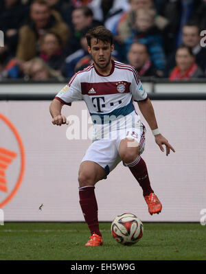 Hanovre, Allemagne. 07Th Mar, 2015. Munich's Juan Bernat en action au cours de la Bundesliga match de foot entre Hannover 96 et le FC Bayern Munich, sur la scène de l'IDH à Hanovre, Allemagne, 07 mars 2015. Photo : Peter Steffen/dpa (EMBARGO SUR LES CONDITIONS - ATTENTION - En raison de la lignes directrices d'accréditation, le LDF n'autorise la publication et l'utilisation de jusqu'à 15 photos par correspondance sur internet et dans les médias en ligne pendant le match)/dpa/Alamy Live News Banque D'Images