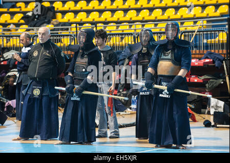 Le piémont, Turin, Italie. 7 mars, 2015. Championnats italien Kendo Cik - concours individuels démarrer Crédit : Realy Easy Star/Alamy Live News Banque D'Images