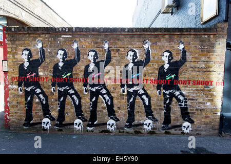 'Don't Shoot' Street Art Par Bambi, Rivington Street, Shoreditch, London, England, UK. Banque D'Images