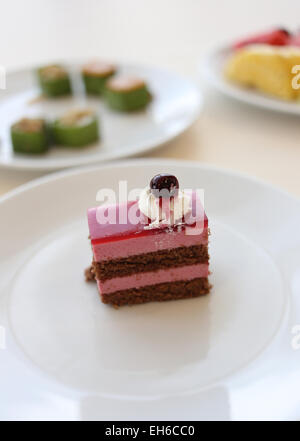 Sweet violets avec des saveurs de crème glacée et de raisins. Banque D'Images