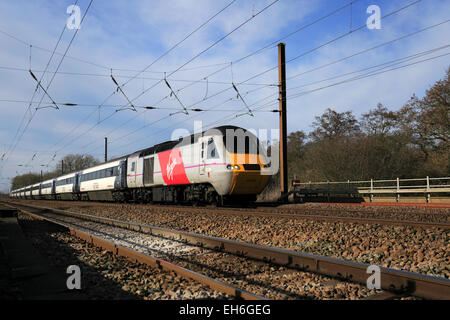 43206 Société d'exploitation, Virgin Trains à grande vitesse de classe 43 Train Diesel, East Coast Main Line Railway, Peterborough, Cambridge Banque D'Images