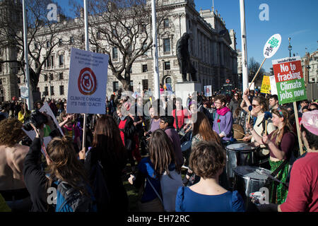 Londres, Royaume-Uni. 7 mars, 2015. Climat Londres Mars - 7 mars 2015 Crédit : Lucia Hrda/Alamy Live News Banque D'Images