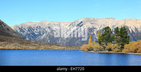 Panorama alpin du sud du massif des Alpes au lac Pearson Arthur's Pass National Park New Zealand Banque D'Images