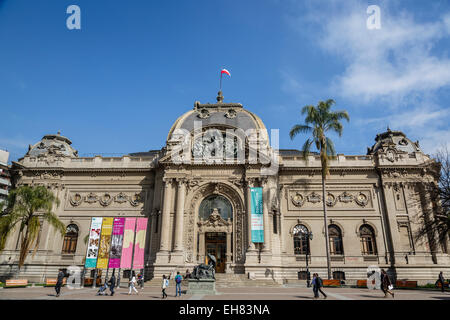 Museo Nacional de Bellas Artes (Musée national des beaux-arts), Santiago, Chili, Amérique du Sud Banque D'Images