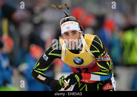 Kontiolahti (Finlande). 05Th Mar, 2015. Le biathlète Martin Fourcade de la France en action au cours de la compétition de poursuite 12,5km aux Championnats du monde de biathlon à Kontiolahti (Finlande), 08 mars 2015. Photo : Ralf Hirschberger/dpa/Alamy Live News Banque D'Images