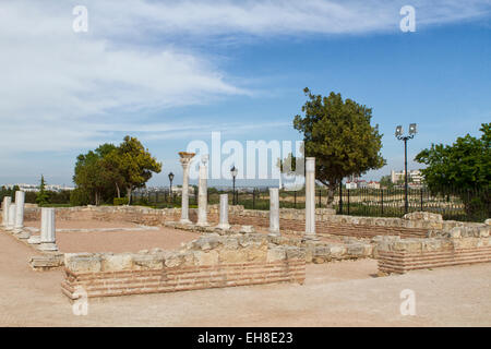 Basilique de la Grèce antique et des colonnes de marbre. Chersonesus Taurica près de Sébastopol en Crimée Banque D'Images