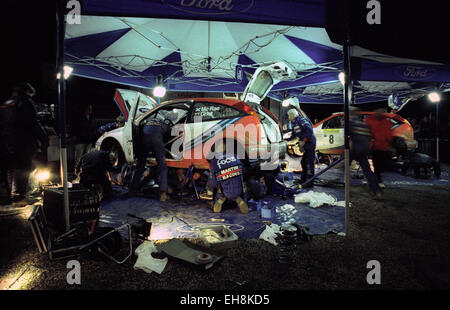 1999 Rallye de Monte Carlo. Colin McRae et Nick Grist roulant Ford Focus RS en stop service Banque D'Images