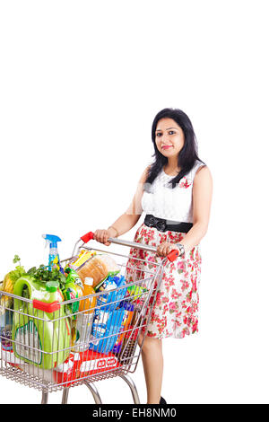 1 femme adulte indien Shopping Trolley Banque D'Images